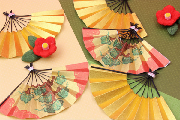 日本  团扇，折扇